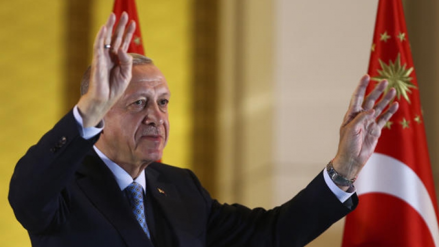 Bầu cử Thổ Nhĩ Kỳ: Chiến thắng “nghẹt thở” của ông Erdogan và dư luận khu vực